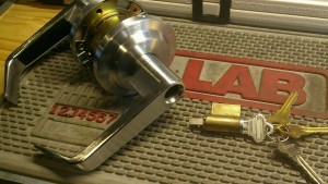 Commercial Locksmith Services and Lock Repair